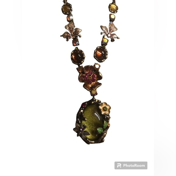 Vintage Look Necklace and Earrings Set - Picture 4 of 7